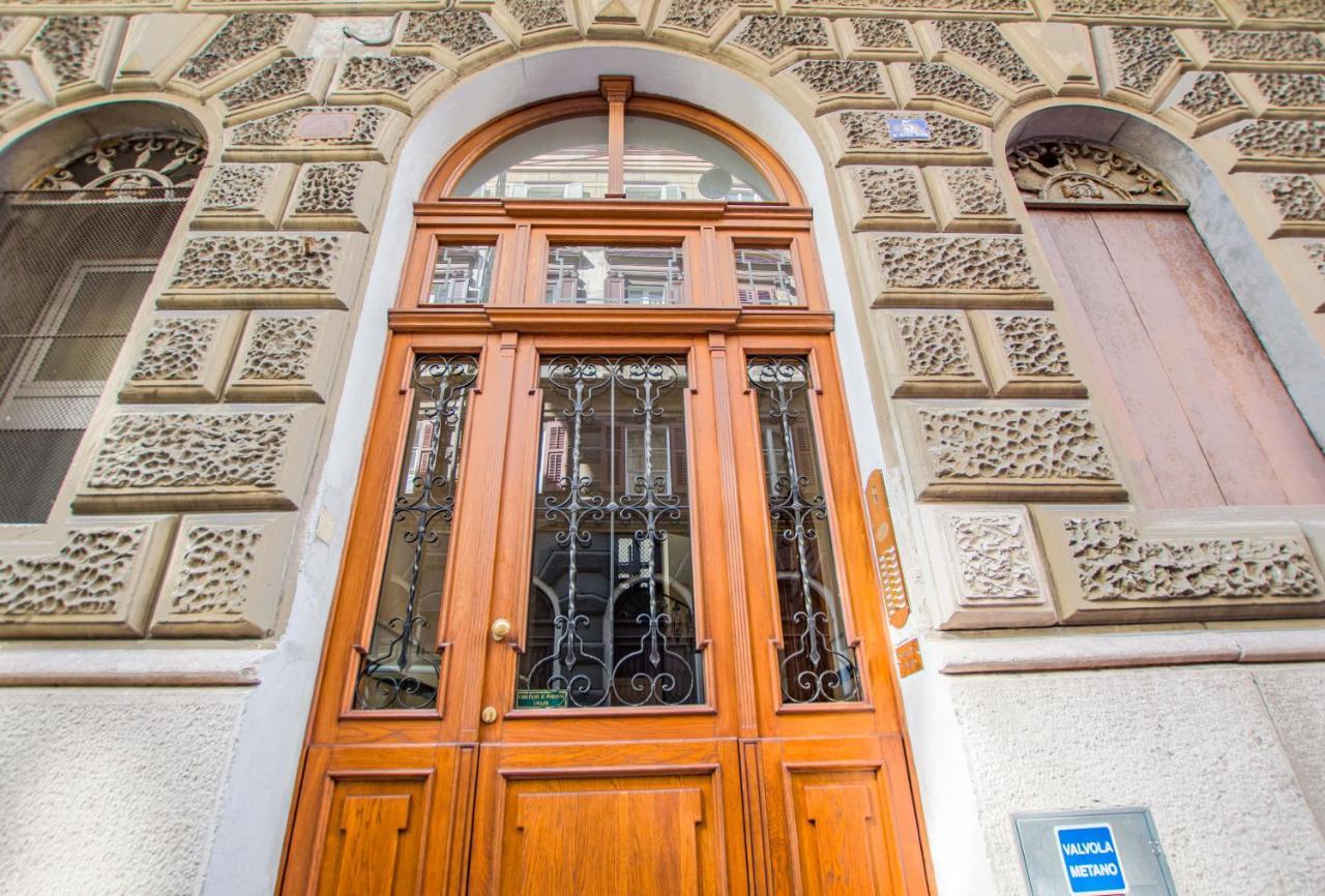 Casa Vacanze Al Teatro Trieste Exterior foto